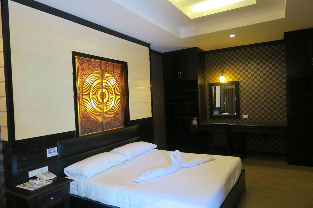Oyo 245 Sweet Sense Jomtien Resort パッタヤー エクステリア 写真