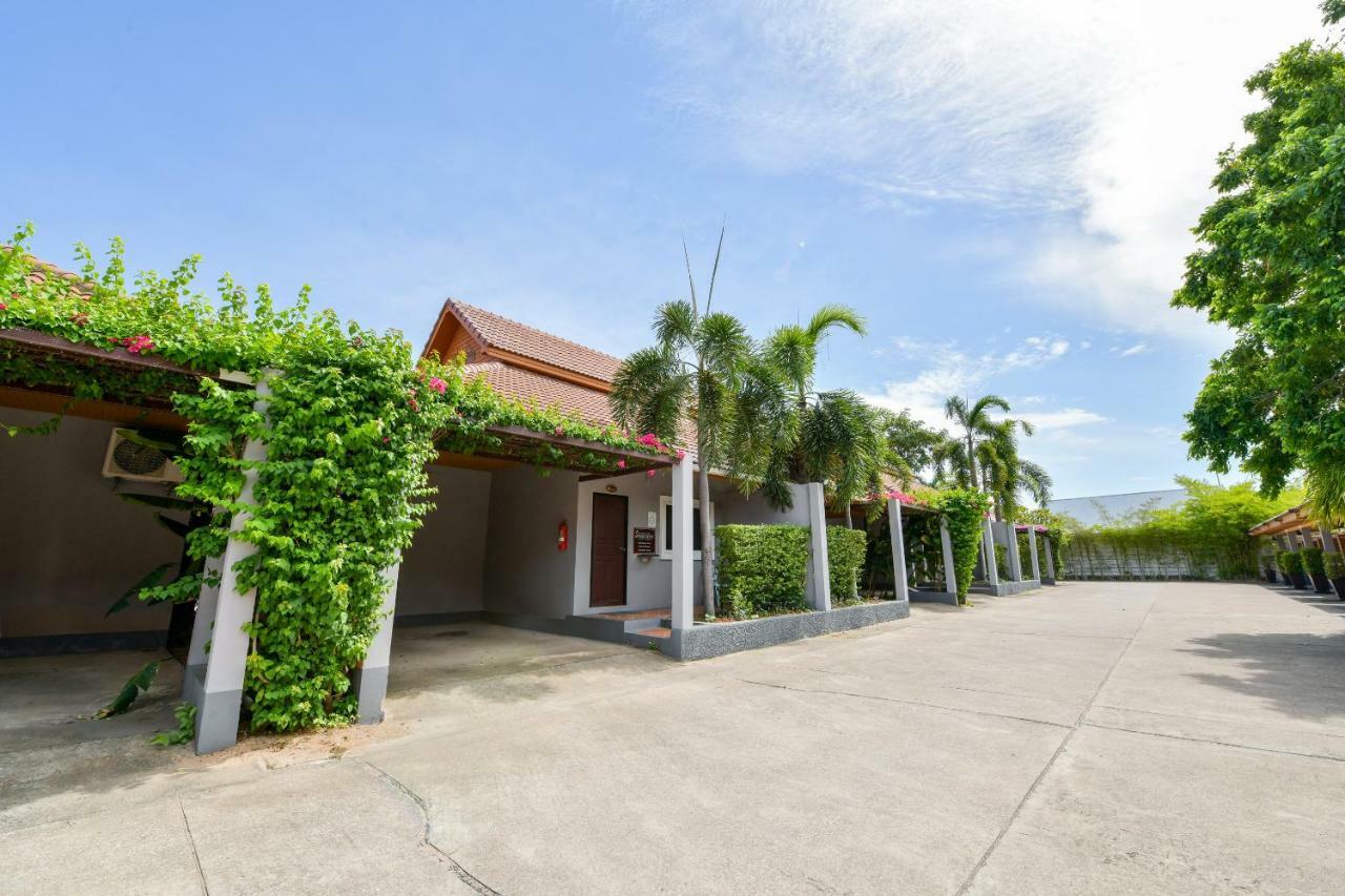 Oyo 245 Sweet Sense Jomtien Resort パッタヤー エクステリア 写真