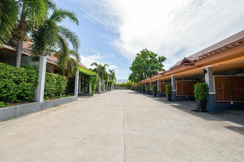 Oyo 245 Sweet Sense Jomtien Resort パッタヤー エクステリア 写真